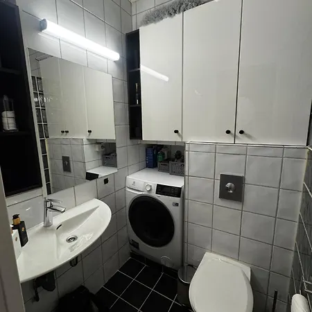 Апартаменты Fin Og Sentral Midt Pa A Kiellandsplass Осло